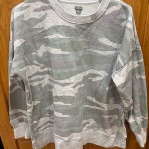 Aerie Camouflage Sweater - Green and Gray